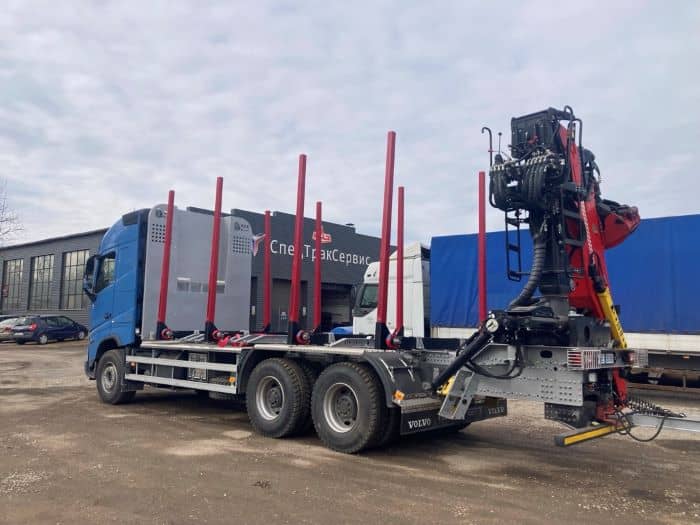 lesovoz-volvo-fh500-6h4-s-kmu-cranab-i-pricepom-8.jpg