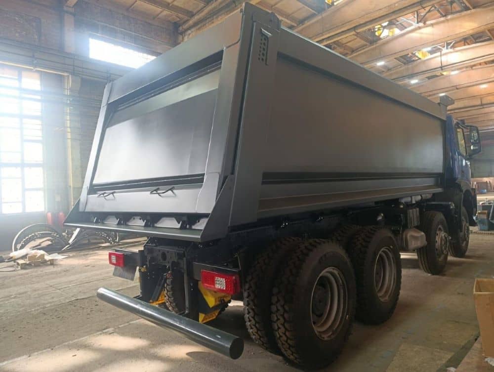 samosval-8h8-na-shassi-iveco-sv88-4.jpg